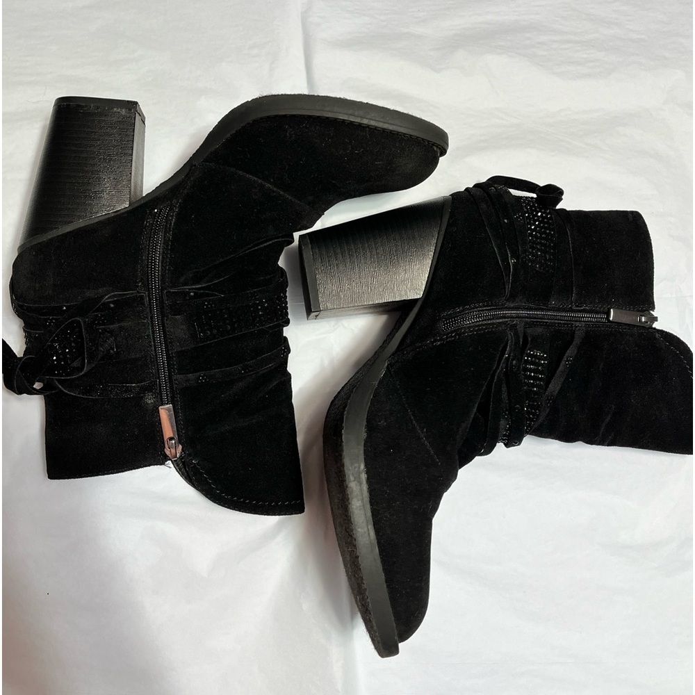 Lane Bryant black heeled boots zip up side size 10 wide.